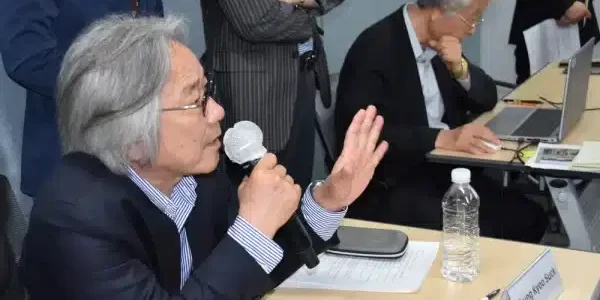 Chung Kyoo Suk, Electrical Engineering Section chief, USACE — FED, answers questions about FED's updated elevator specifications during an Elevator Industry Day hosted by the district, KOLA and KoELSA in Seoul on May 3; photo by Rachel Napolitan.