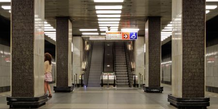 Pankrác metro station platform; photo by A. Savin for Wikipedia