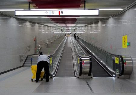 Escalators inside Hongyancun Station; image courtesy of The Travel