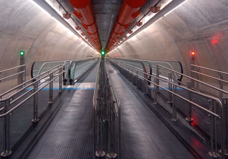 iwalk-The-Newest-Moving-Walk-by-ThyssenKrupp-Elevator